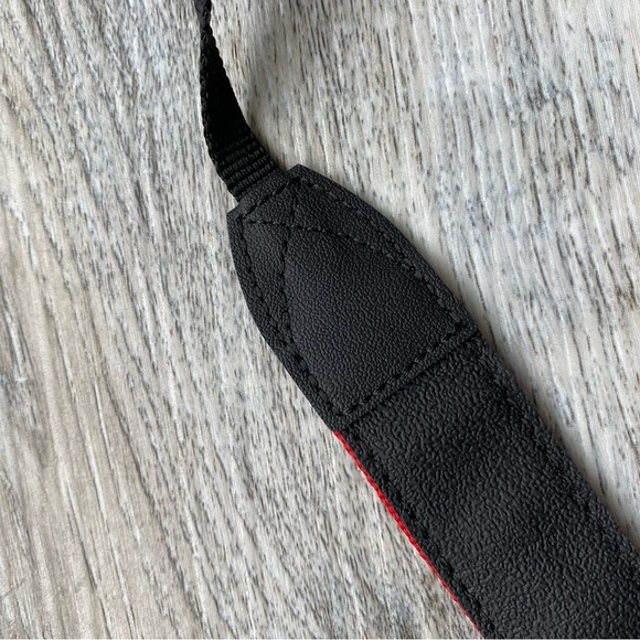 3/$20 CANON anti slip adjustable camera strap black - Picture 3 of 6